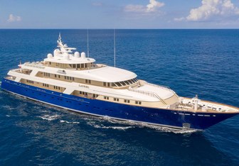 Laurel Yacht Charter in France